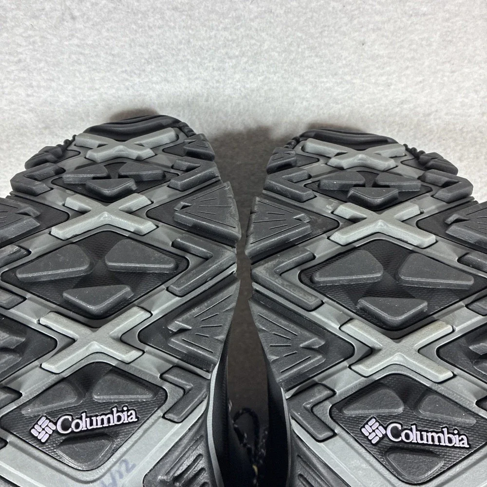 Columbia features style